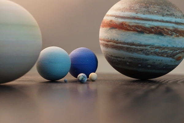 The 8 planets of the Solar System to scale